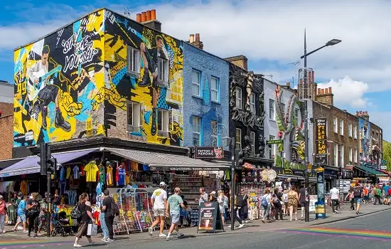 Markets & Streets with Local Charm